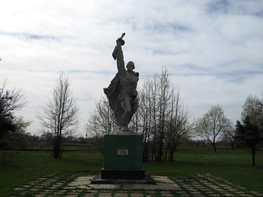 памятник солдату